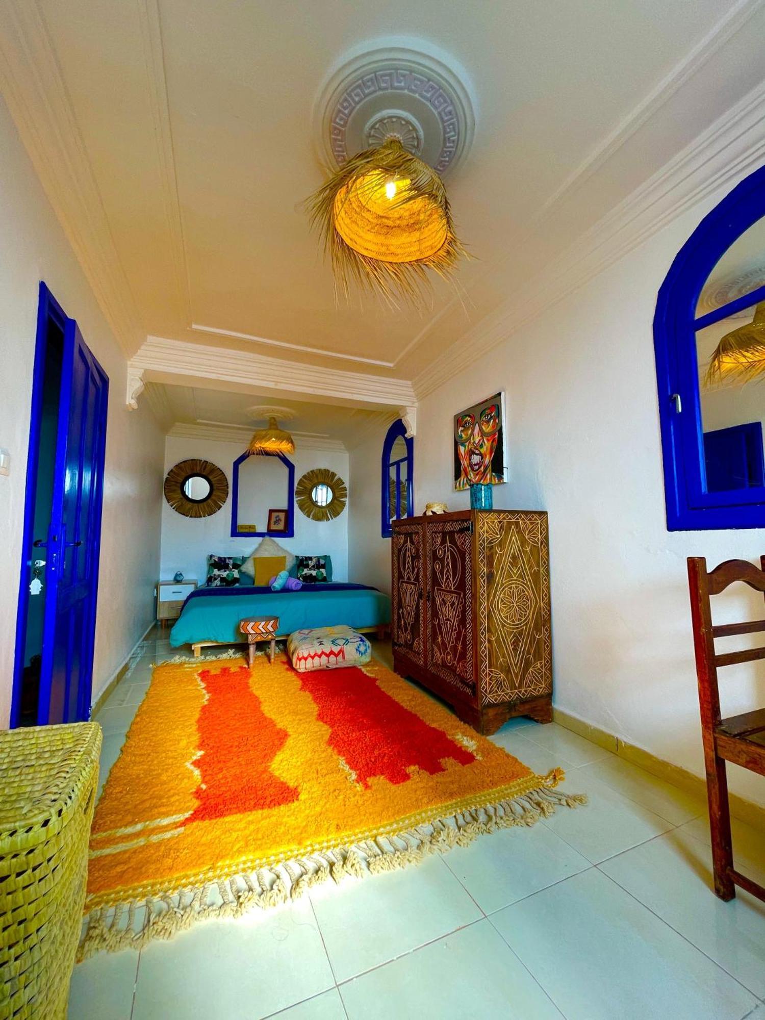 Bed and Breakfast Surf & Salsa Ocean House à Tamraght Extérieur photo